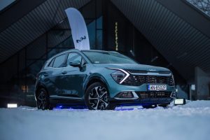Samochód KIA Sportage z 2022 roku.
