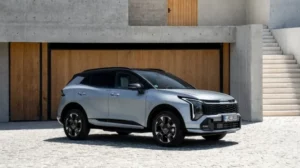 Kia Sportage facelift 2025 – nowoczesny crossover SUV z charakterystycznymi światłami ‘Star‑Map’, nowym grillem i dynamiczną sylwetką